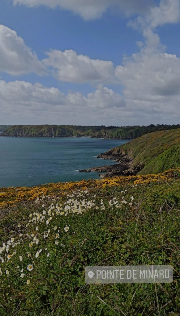 Panorama depuis la pointe de Minard en Bretagne, près de la Vélomaritime