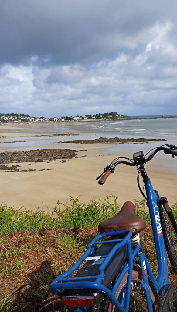 Cet été, voyagez local et écolo : explorez la Bretagne à pied et à vélo avec Kaouann !